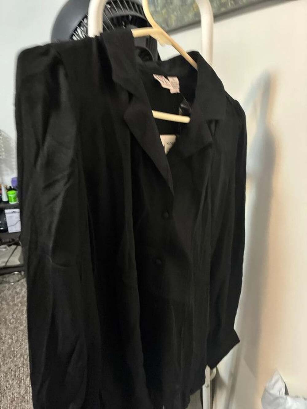 Women’s xs nwt love by design black button down blouse